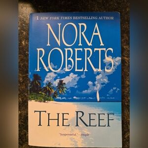 💥4 for $25💥The Reef By Nora Roberts